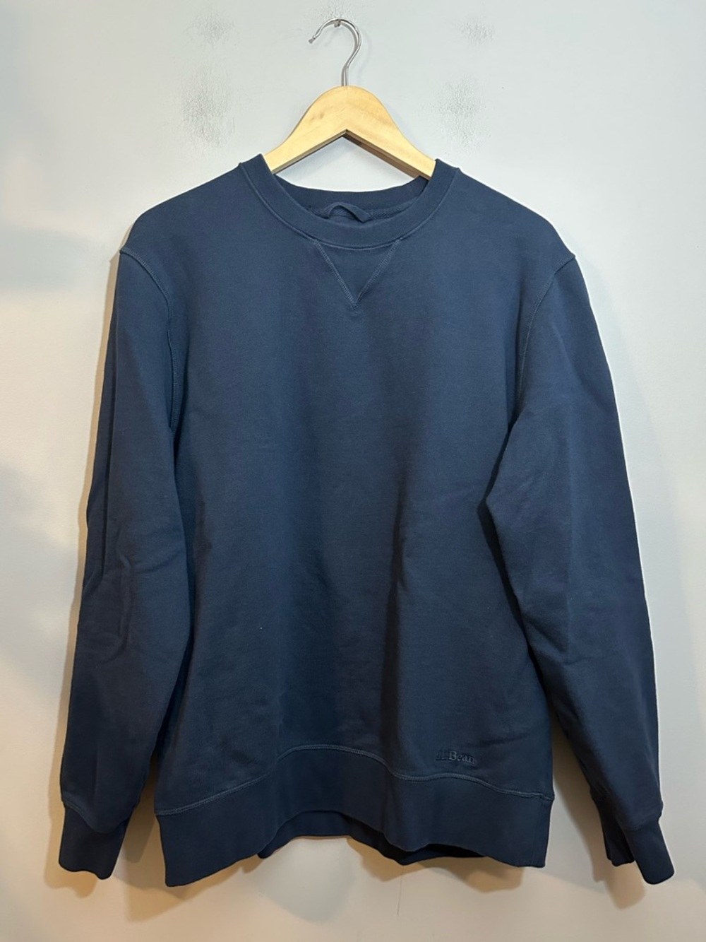 LL Bean Pullover Crew Neck Sweatshirt Size Large Regular Traditional Fit Blue
